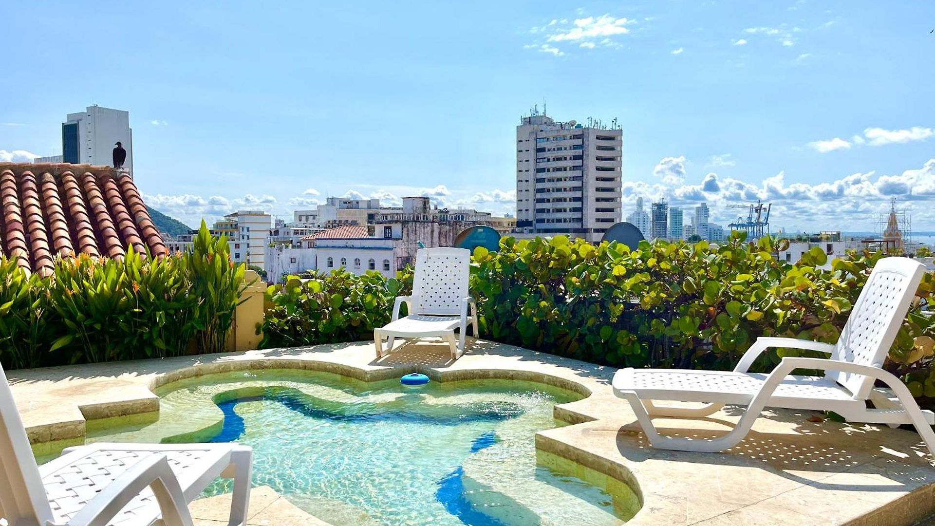 By Calamari Homes - El Porvenir 206 Walled Cartagena