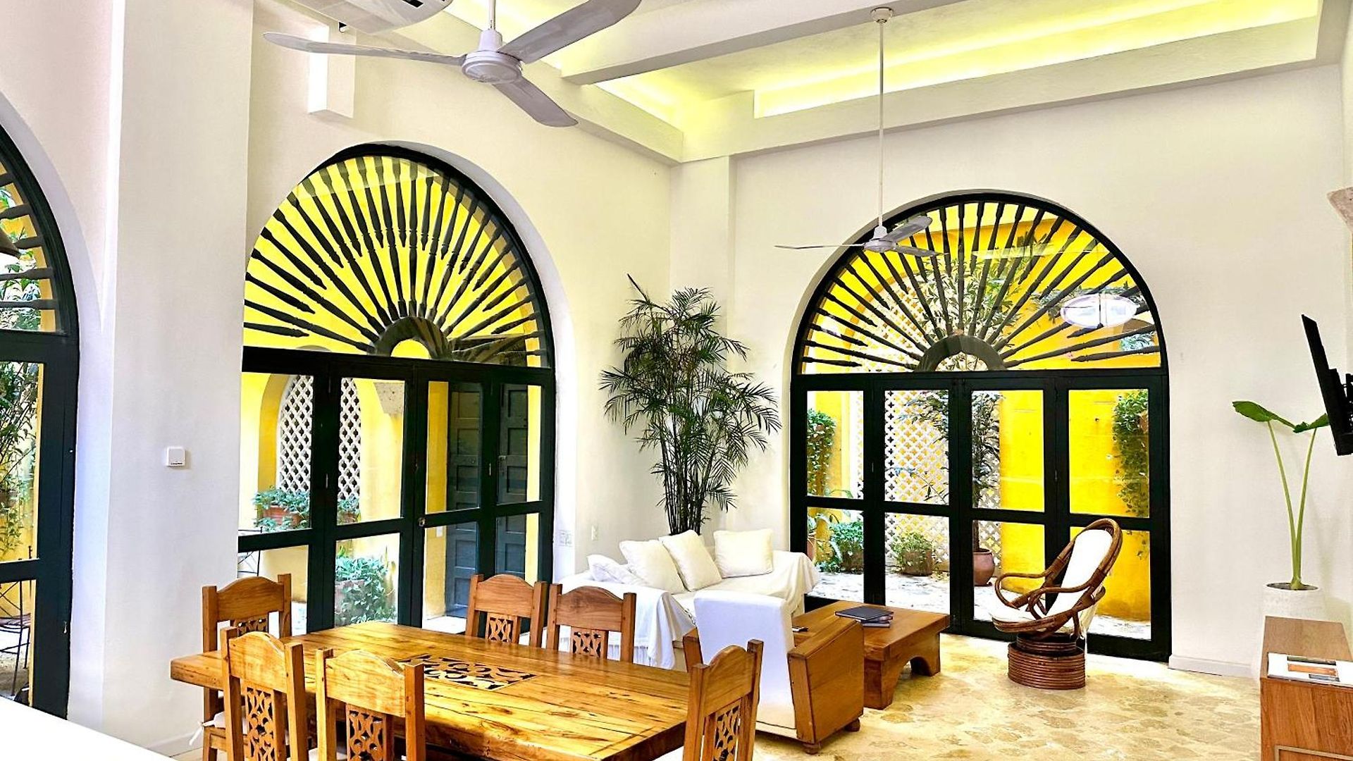 By Calamari Homes - El Porvenir 206 Walled Cartagena