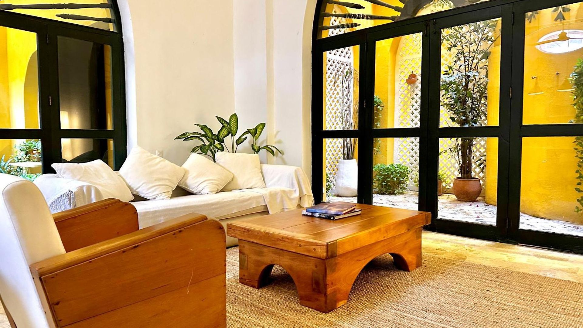 Apartamento By Calamari Homes - El Porvenir 206 Walled *