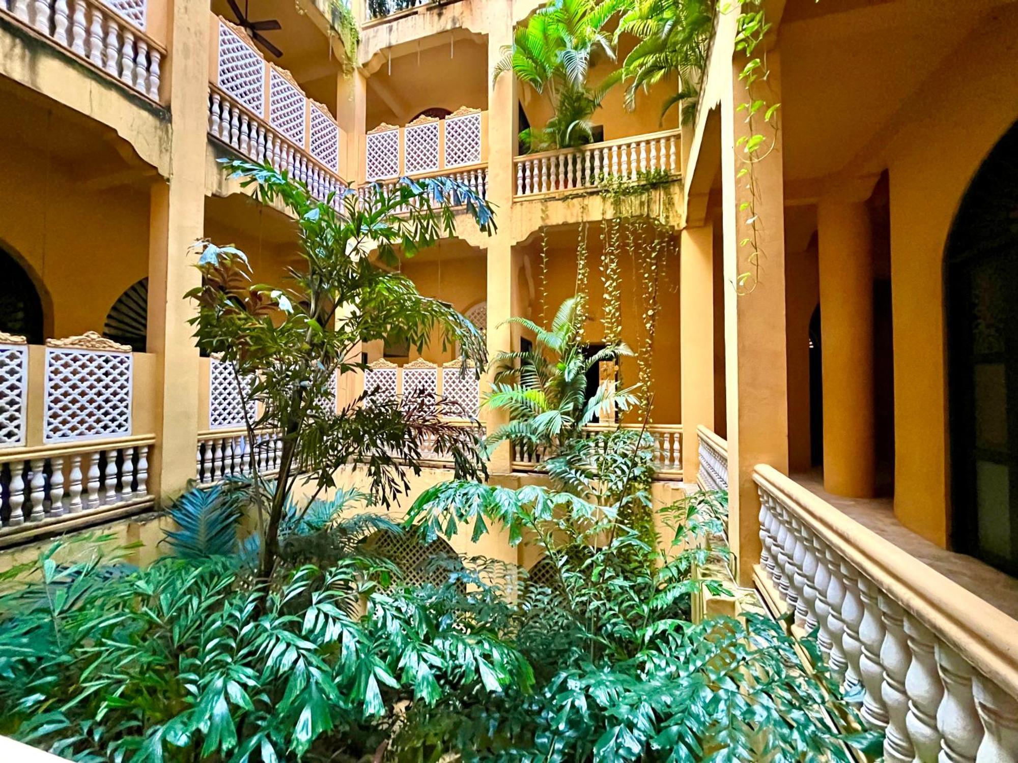 By Calamari Homes - El Porvenir 206 Walled Apartamento