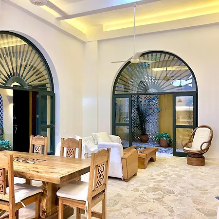 Apartamento By Calamari Homes - El Porvenir 206 Walled *
